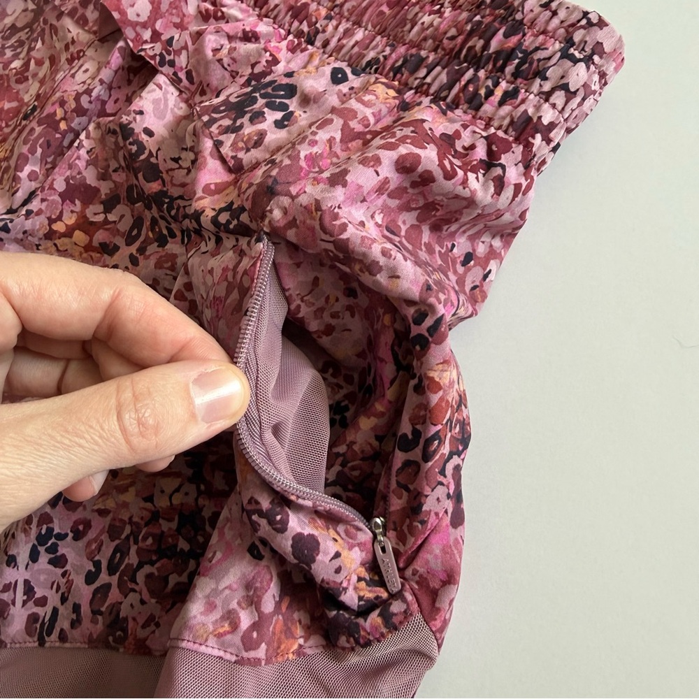 Athleta Printed Mesh Racer Run Short 4" - Picture 6 of 6